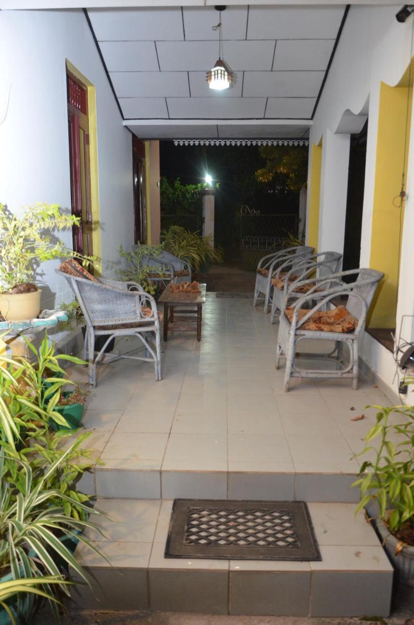 Villa Eco Green Airport Katunayake Exterior photo