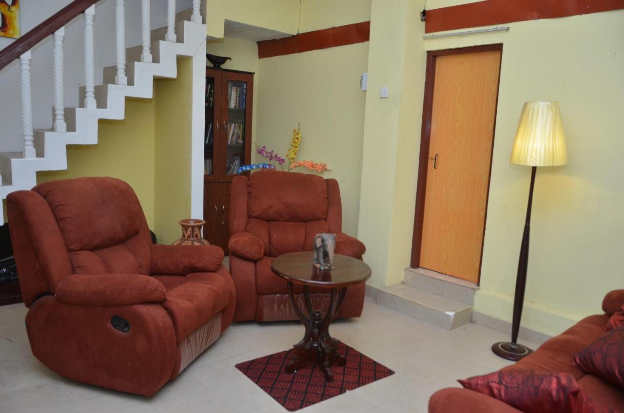 Villa Eco Green Airport Katunayake Exterior photo